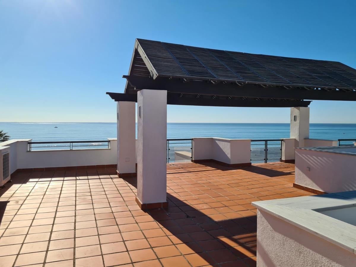 Casas Del Mar Boutique Apartment Casares Bagian luar foto